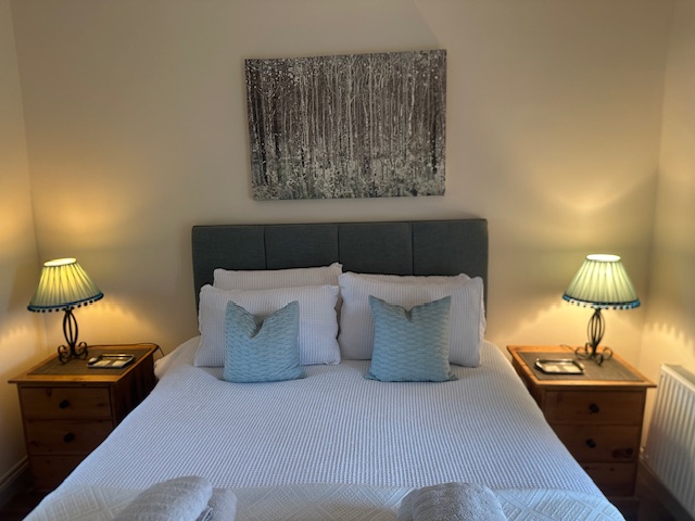 double bedroom The Dairy cottage-reverse double bedroom The Dairy cottage-reverse